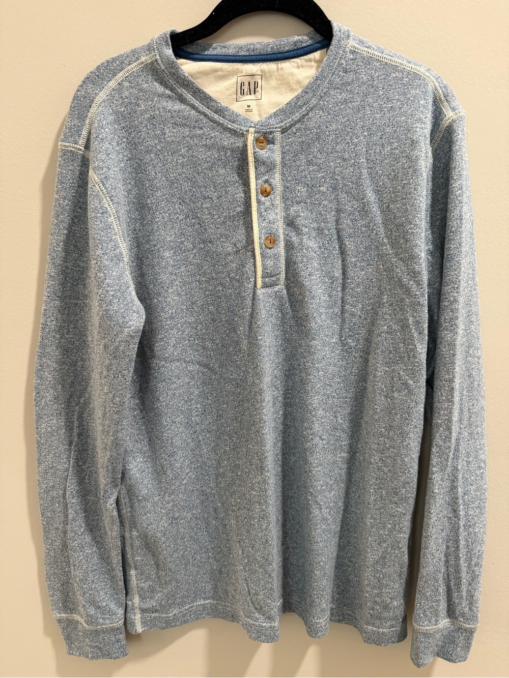 GAP Men's Heather Light Blue Henley Crewneck
